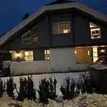 Beautiful And Modern House With 4 Bedrooms And 2 Bathrooms
