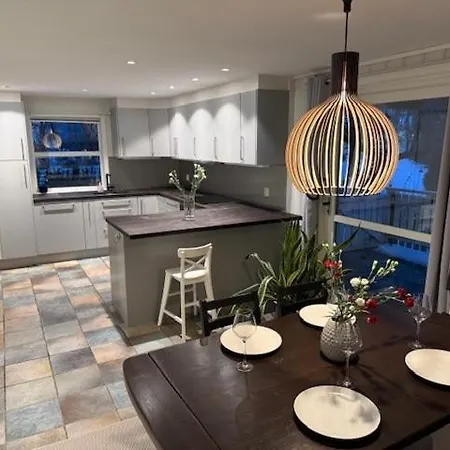 Villa Beautiful And Modern House With 4 Bedrooms And 2 Bathrooms Myrvoll
