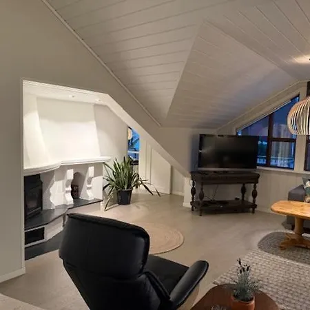 Beautiful And Modern House With 4 Bedrooms And 2 Bathrooms