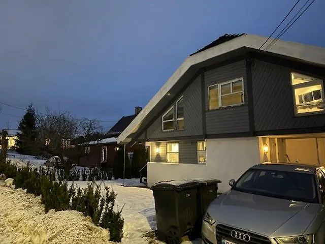 Beautiful And Modern House With 4 Bedrooms And 2 Bathrooms Villa
