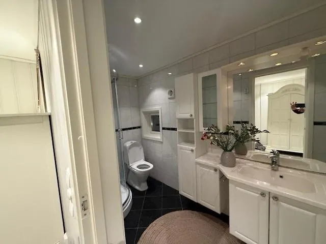 Villa Beautiful And Modern House With 4 Bedrooms And 2 Bathrooms